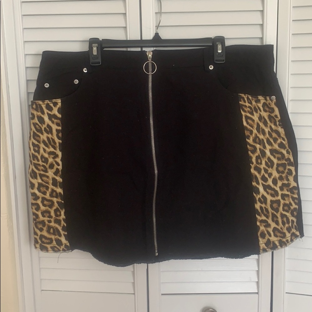 Plus black denim skirt